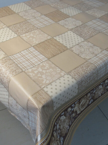 cerata liście złote